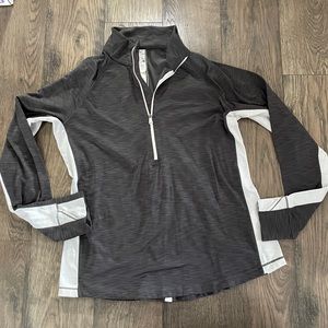 Under Armour Cold Gear - Long Sleeve, Half Zip - Size X-Large